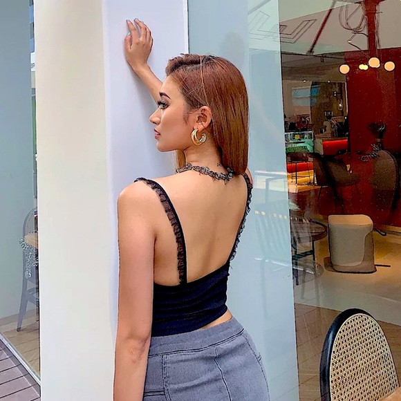 Black butterfly top 🦋 - Picture 7 of 13